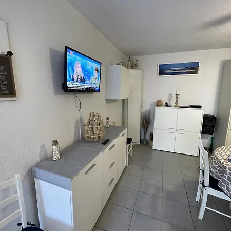 Maison Cosy Avec Terrasse Proche Ocean A Holiday home Lacanau